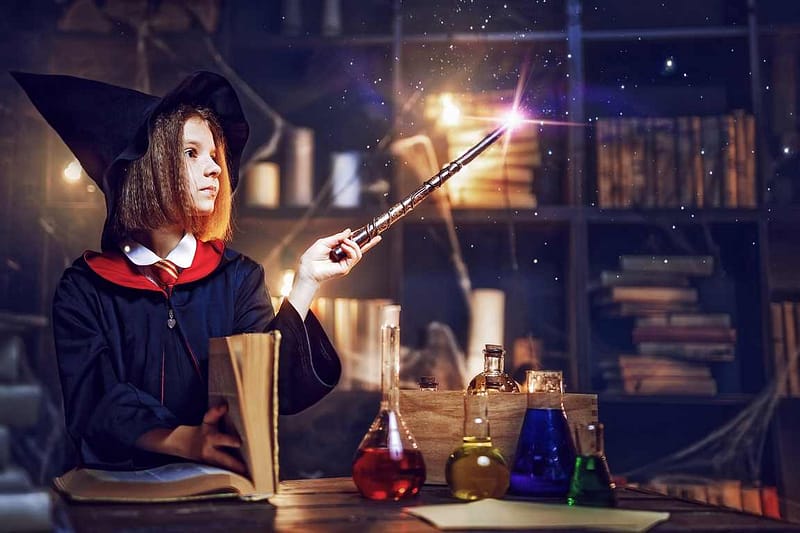 fille à l'école des sorciers